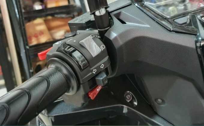 Saklar lampu Vixion Untuk Motor Matic